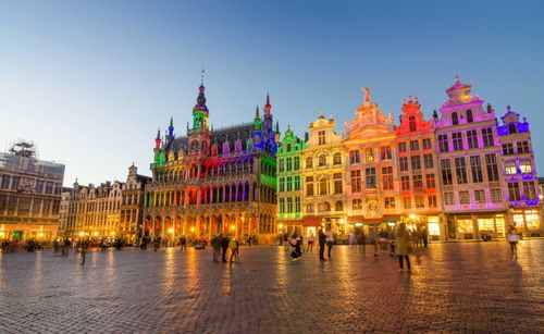 grand-place-brussels-belgium-shutterstock_286144574